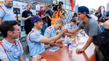 NEUVILLE PRIMERO EN EL ASFALTO DE SU PAÍS